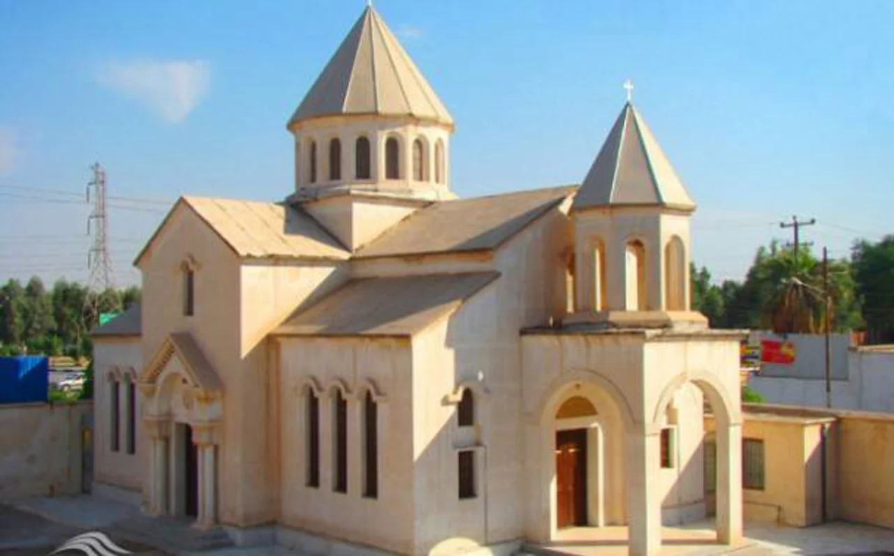 کلیسای گاراپت مقدس آبادان؛ یادگار ارامنه در شهر چندفرهنگی جنوب ایران
