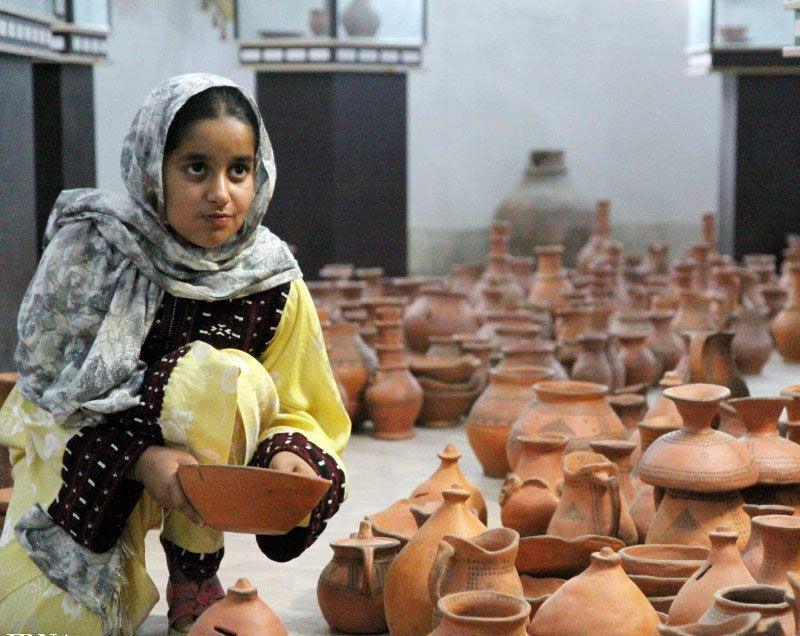 خانم‌های هنرمند سفالگر در کلپورگان سیستان و بلوچستان