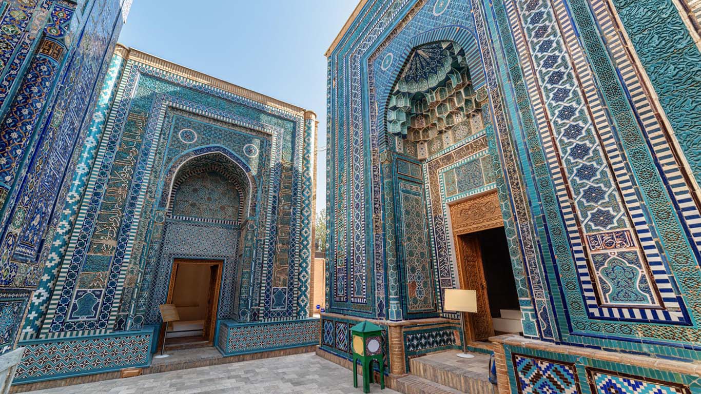 معماری شاه‌زنده؛ موزه‌ای از کاشی و فیروزه در شهر سمرقند ازبکستان