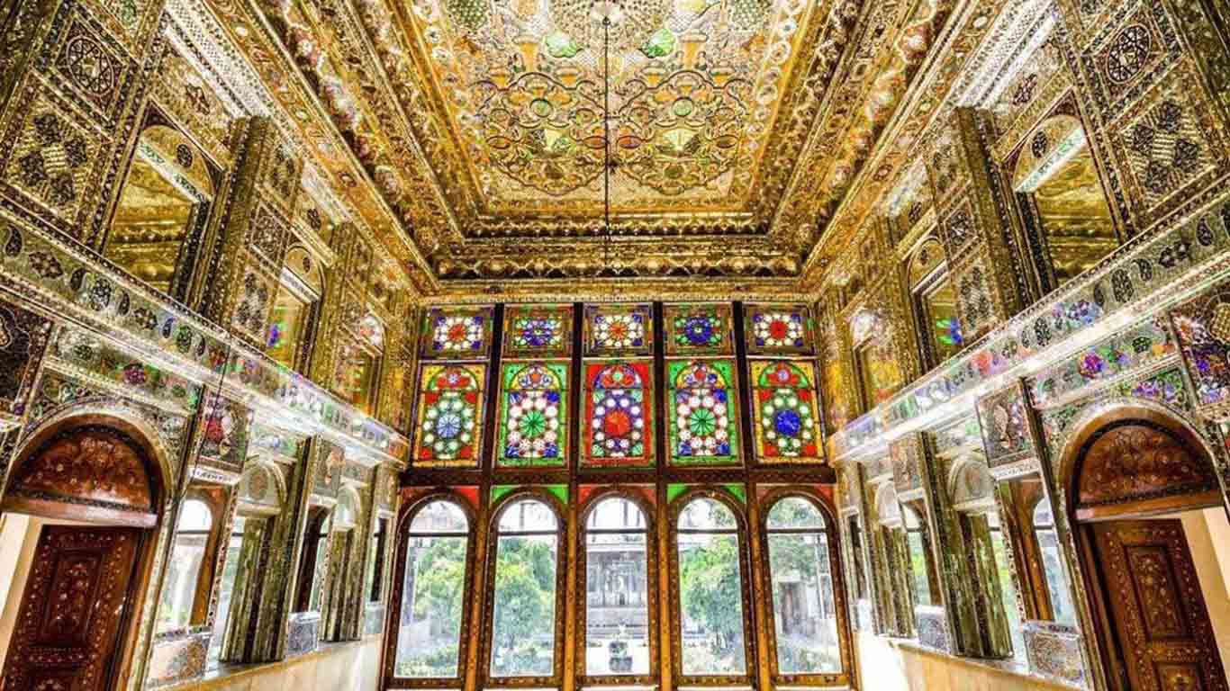 پنجره‌های رنگی خانه زینت‌الملک شیراز