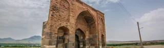 گورستان یوواداغی: نگینهای از تاریخ در آذرشهر