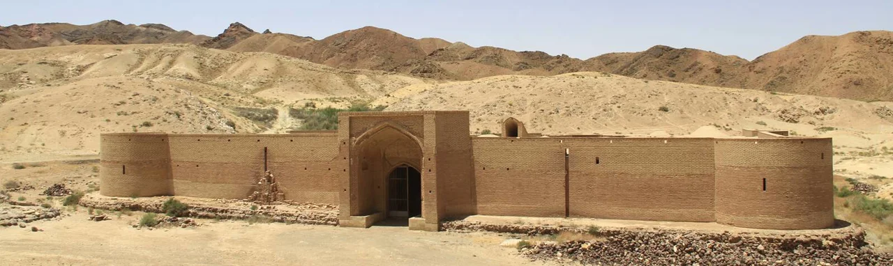 کاروانسرای عین‌الرشید گرمسار؛ یادگار جاده ابریشم در دل کویر
