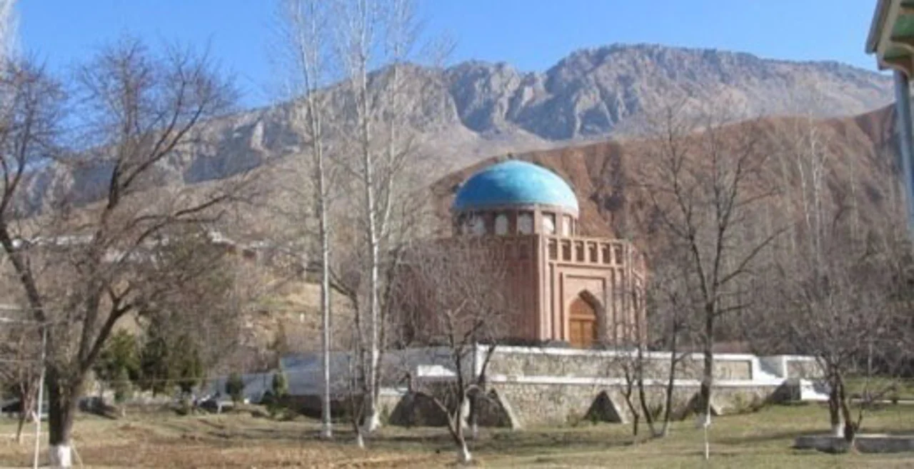 آرامگاه رودکی در پنج‌رود تاجیکستان؛ سفر به زادگاه و مزار پدر شعر فارسی