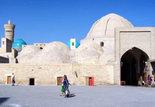 طاق زرگران بخارا؛ بازار تاریخی جواهرسازان در قلب جاده ابریشم
