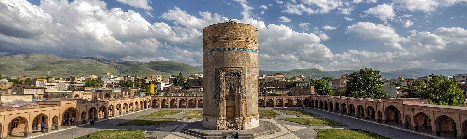 آرامگاه شیخ حیدر