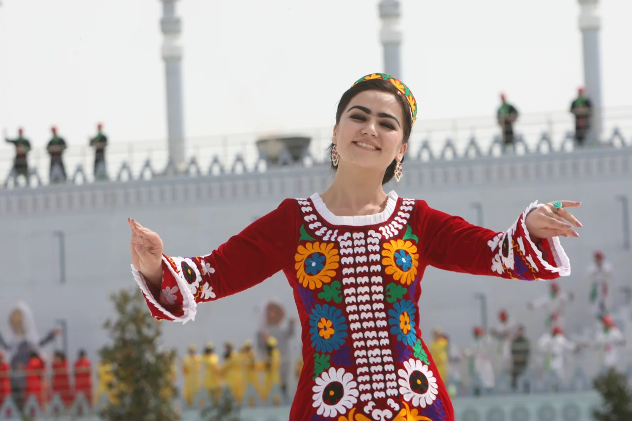 تور تاجیکستان با سفرهای ناز؛ تجربه بیش از ۲۰ سال سفر با کیفیت و قیمت منصفانه