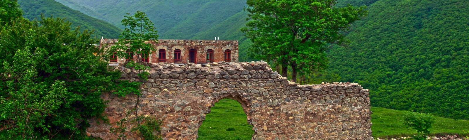 عمارت تومانیانس وینق