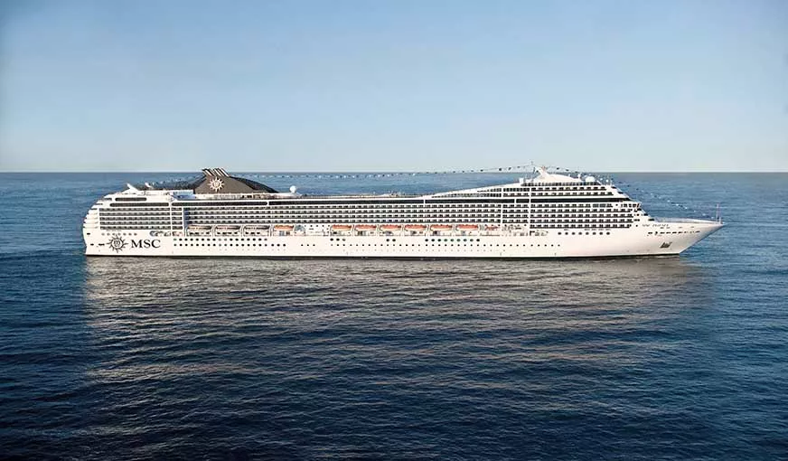 Cruise Ship Hotel - Poesia