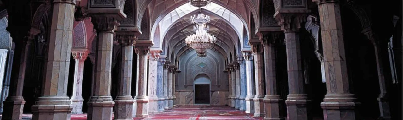مسجد و مدرسه سپهسالار تهران؛ شاهکار معماری قاجار در بهارستان
