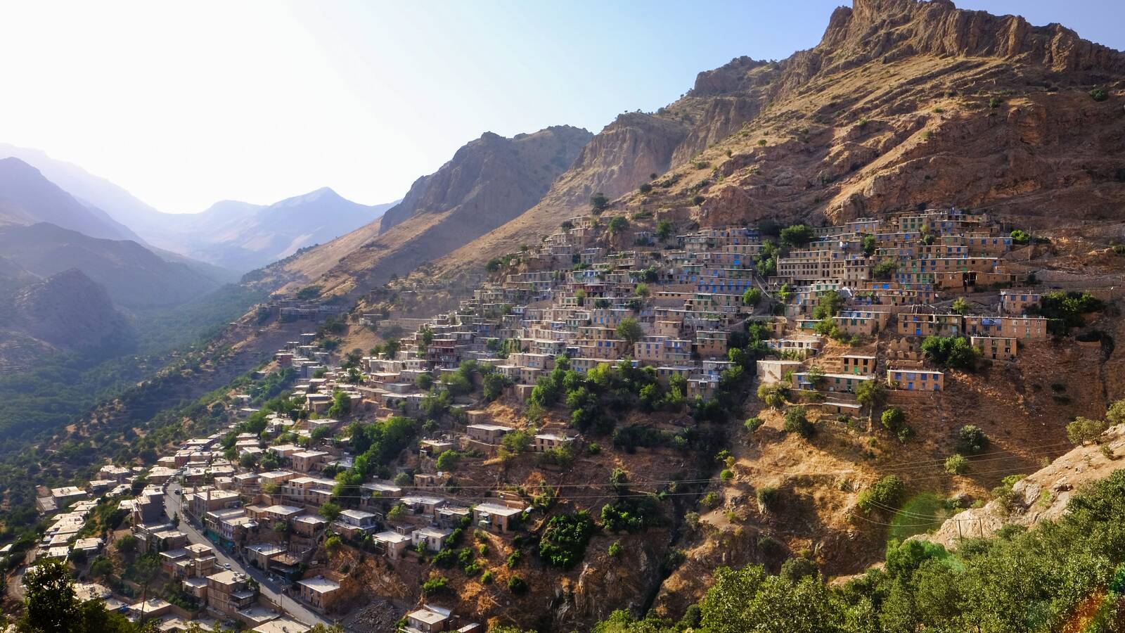 روستای اورامان تخت