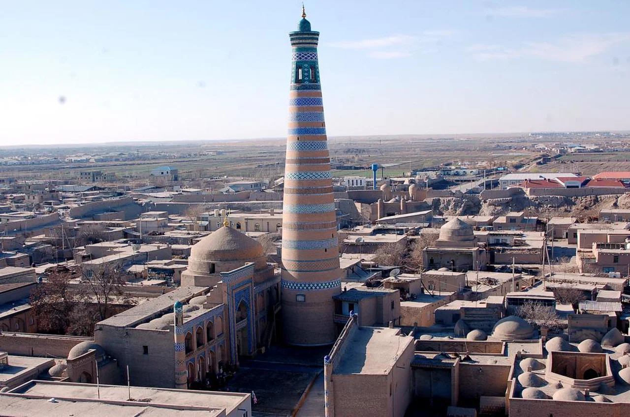 خیوه ازبکستان؛ راهنمای جامع شهر تاریخی، ایچان قلعه و جاذبههای باستانی خیوه