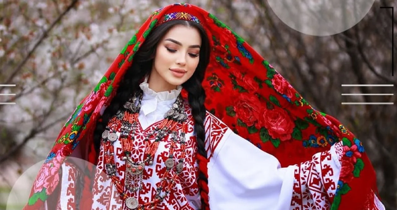 پوشش ملی تاجیکستان؛ راهنمای کامل لباس سنتی مردم تاجیک
