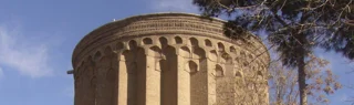برج طغرل ری؛ شاهکار معماری سلجوقی و ساعت آفتابی تاریخی
