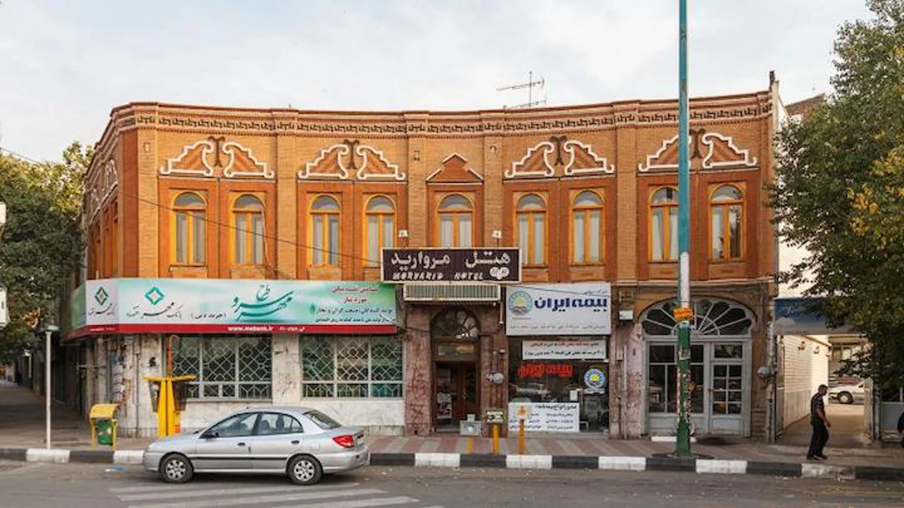 هتل مروارید در قلب شهر تبریز