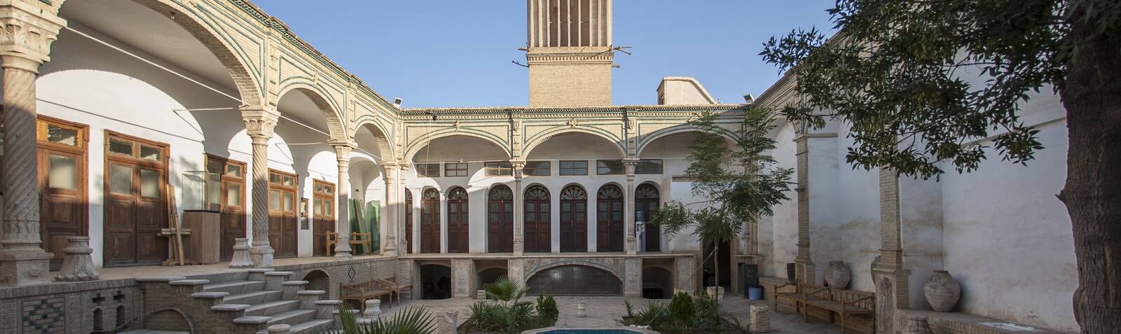 خانه تاریخی زند (موزه مردم شناسی قم)