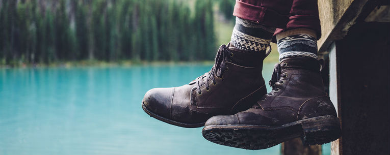 مدرسه سفر دوازده: برای پاهای خود هزینه کرده و کفش خوب بخرید.