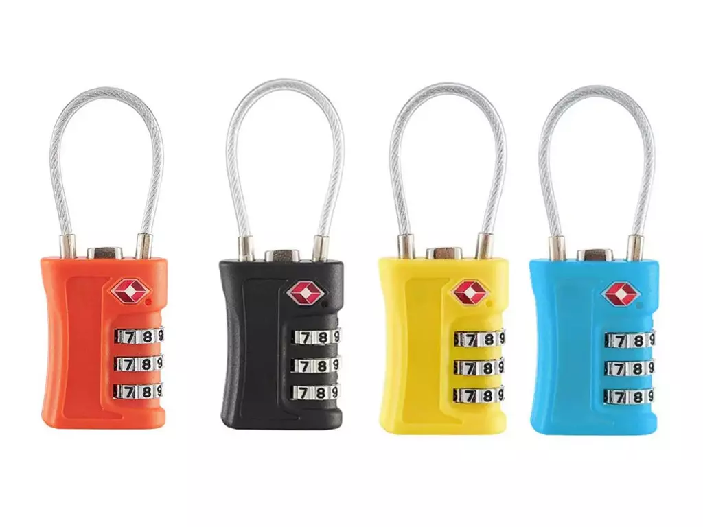 مدرسه سفر بیست و پنج: همیشه یک قفل کوچک همراه داشته باشید.