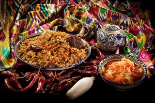 ۸ غذای منطقهای تاجیکستان؛ از پلوی سغد تا شیرچوی پامیر