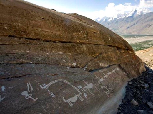 سنگ نگاره‌های تاجیکستان