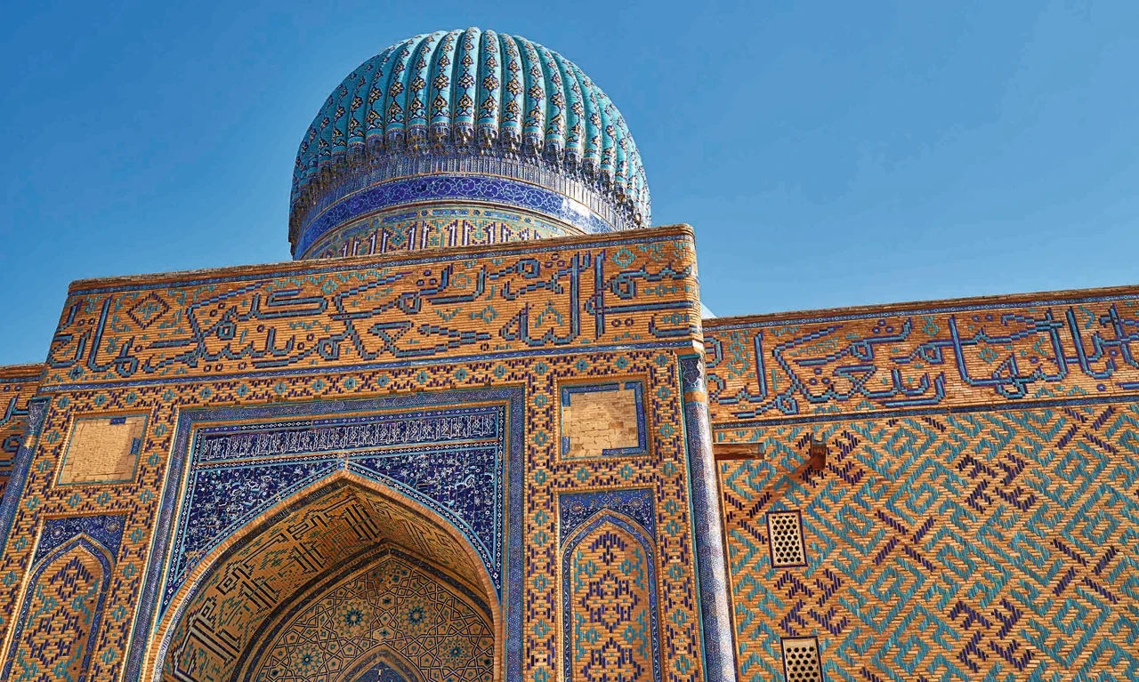 چرا به ازبکستان سفر کنیم؟ ۱۰ دلیل برای دیدن قلب جاده ابریشم در ۲۰۲۶
