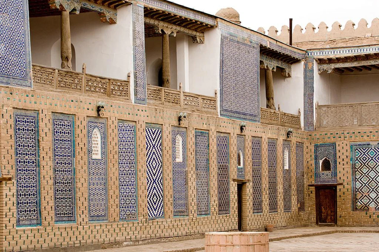 حولی تاش یا کاخ سنگی خیوه؛ شاهکار معماری خوارزم و خانه سنگی خانهای خیوه در ازبکستان
